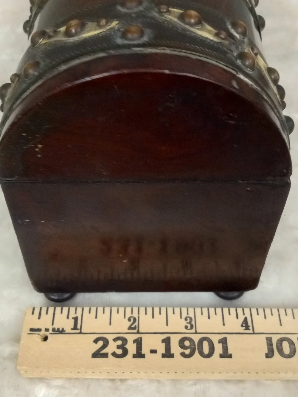 19th Century Burled Walnut Wood English Tea Box With Bone Details